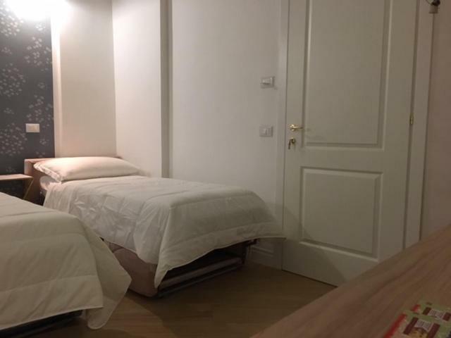 Bed and Breakfast Affreschi A San Pietro Рим Екстер'єр фото